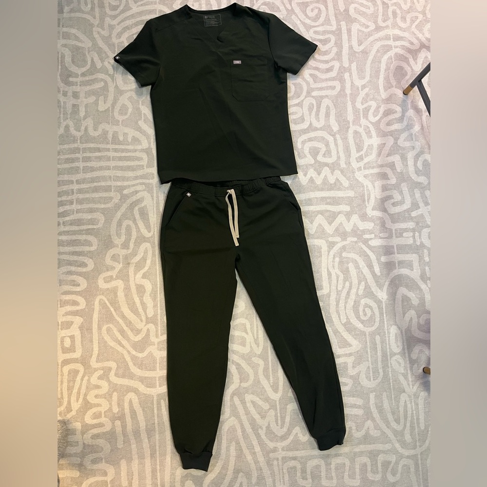 Men’s Figs Scrubs